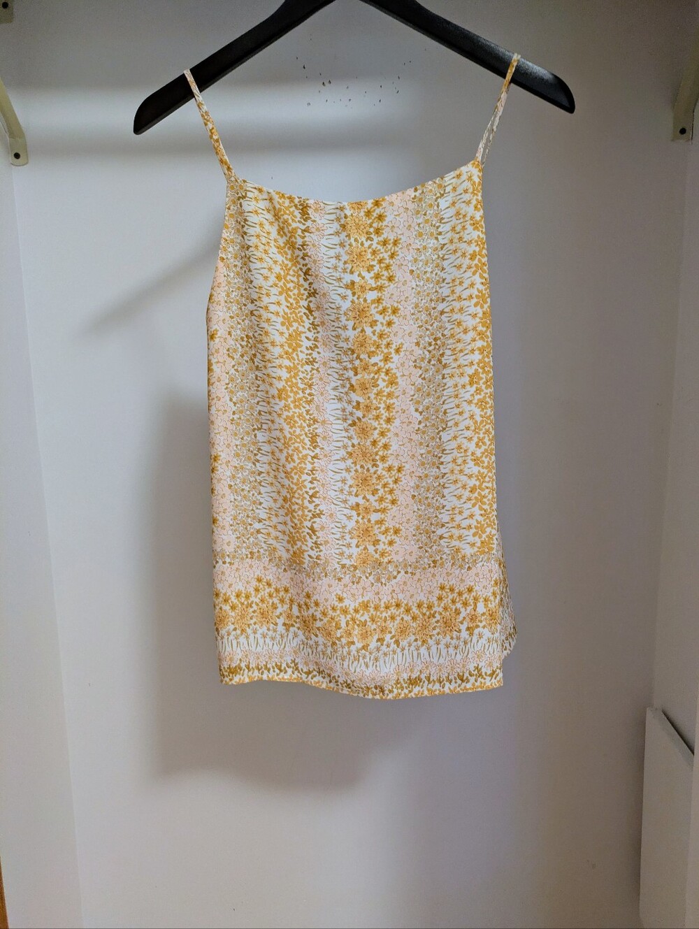 NWT Loft outlet yellow and orange floral camisole tank top size medium